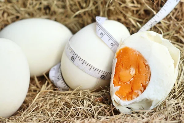 tuzlu yumurta yuvada