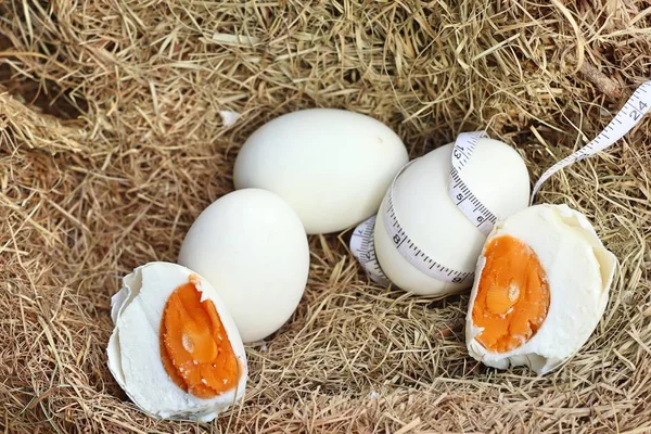 salted egg in the nest