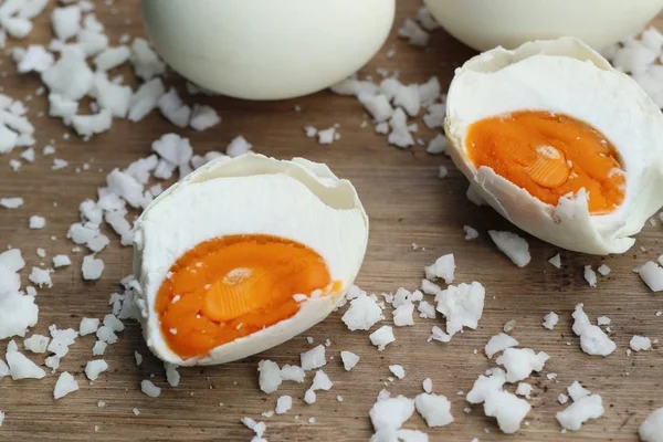 tuzlu yumurta yuvada