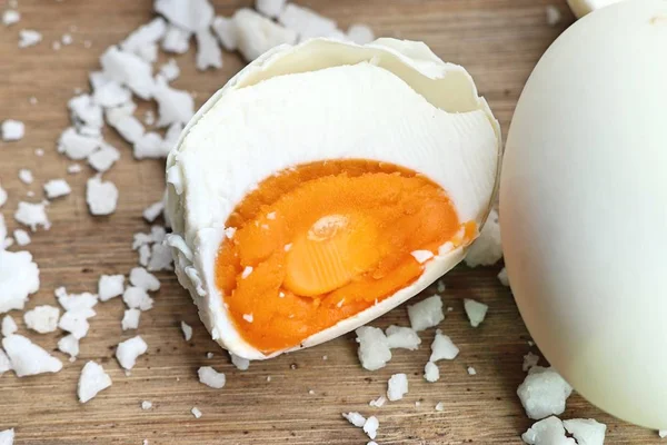 tuzlu yumurta yuvada