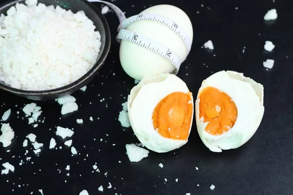 tuzlu yumurta yuvada