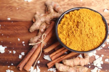 Toz köri ve zerdeçal