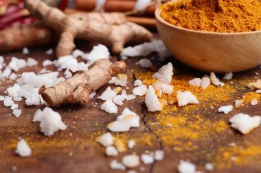 Toz köri ve zerdeçal