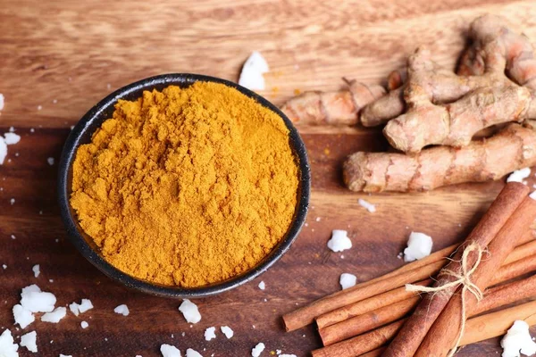 Toz köri ve zerdeçal