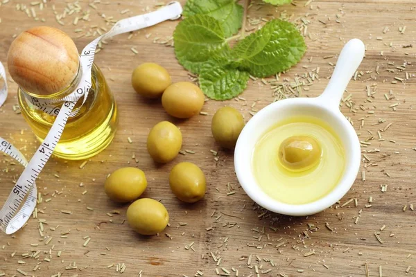 Organik yeşil zeytin yağı