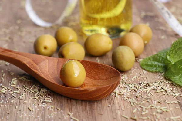 Organik yeşil zeytin yağı