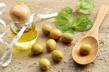 Organik yeşil zeytin yağı