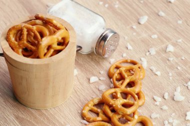 Bira ile tuzlu kraker