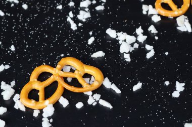 Bira ile tuzlu kraker