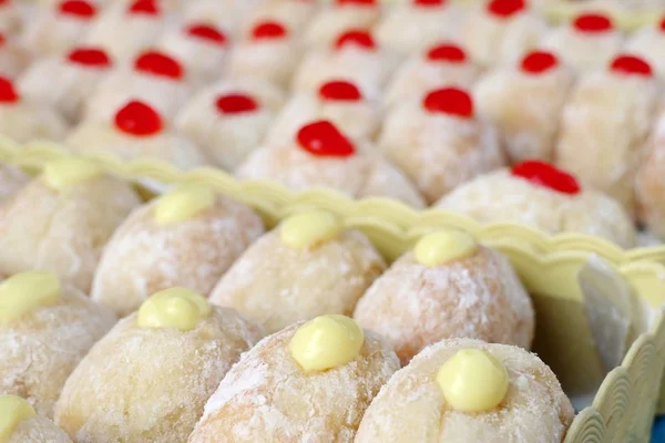 Donuts em comida de rua — Fotografia de Stock