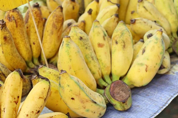 Banana em comida de rua — Fotografia de Stock