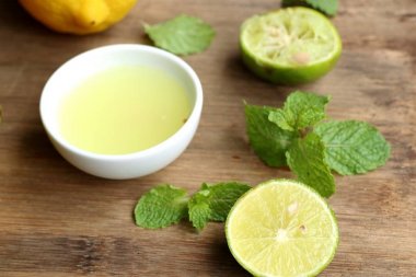 Taze limon suyu