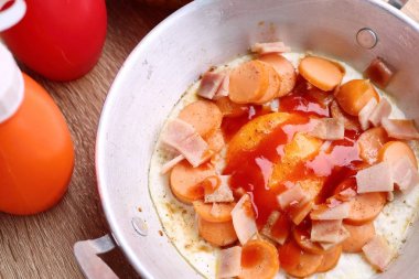 kızarmış yumurta Topingler ile pan