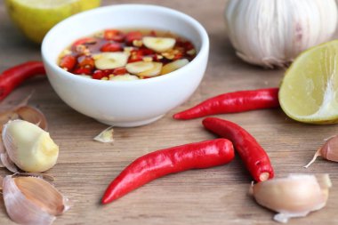 Chili balık sosu sarımsaklı