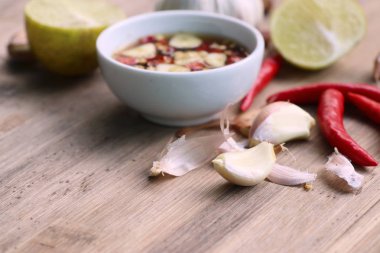 Chili balık sosu sarımsaklı