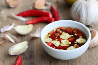 Chili balık sosu sarımsaklı