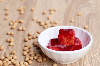 Soya fasulyesi ile kırmızı