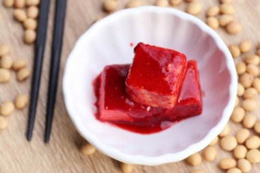 Soya fasulyesi ile kırmızı