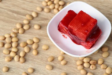 Soya fasulyesi ile kırmızı