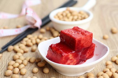 Soya fasulyesi ile kırmızı