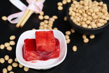 Soya fasulyesi ile kırmızı