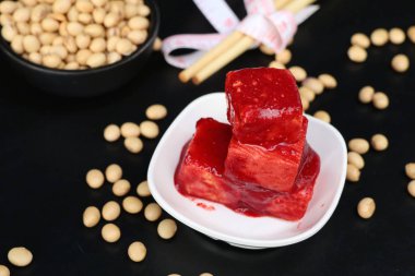 Soya fasulyesi ile kırmızı