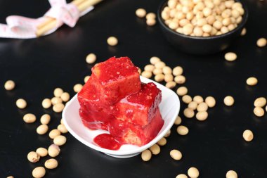 Soya fasulyesi ile kırmızı