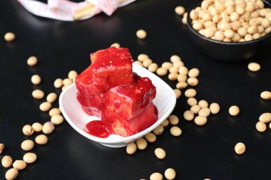 Soya fasulyesi ile kırmızı