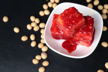 Soya fasulyesi ile kırmızı