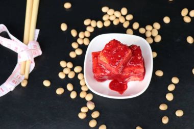 Tofu red with bean clipart