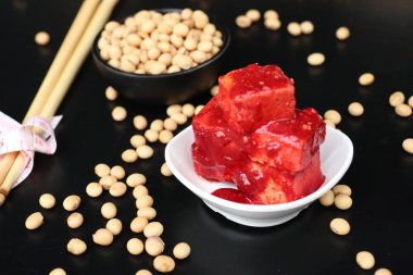 Soya fasulyesi ile kırmızı