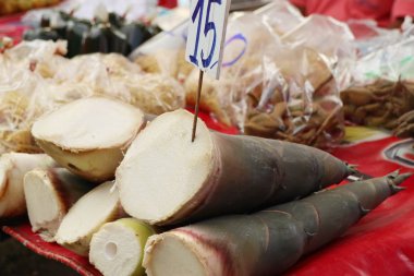 Bambu sürgün sokak gıda