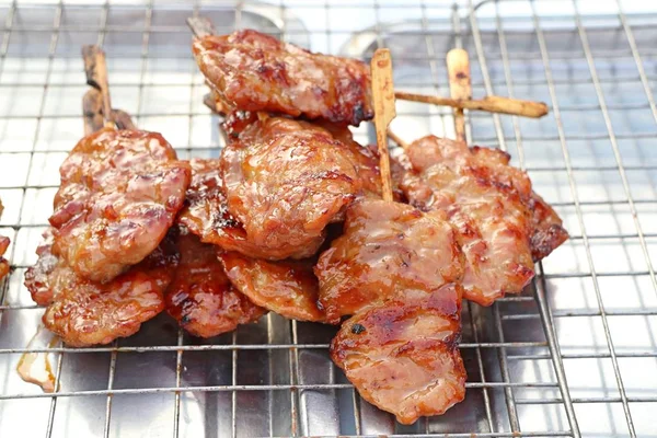 猪肉烤上街头食品 — 图库照片