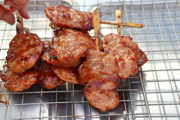 猪肉烤上街头食品 — 图库照片