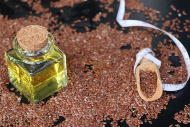 Keten tohumu yağı ile