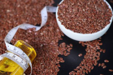 Keten tohumu yağı ile