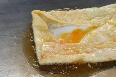 Tatlı tatlı roti yapımında