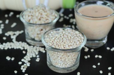 soya sütü ve arpa tohumu