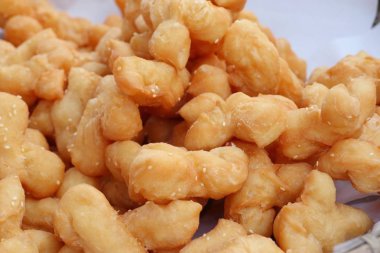 derin yağda kızartılmış hamur sopa