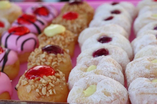 Donuts en la comida callejera — Foto de Stock