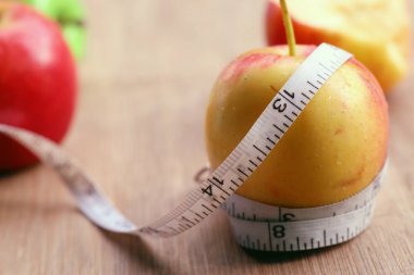 kırmızı tatlı elma meyve