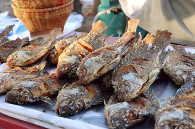 Kızarmış Balık sokak gıda