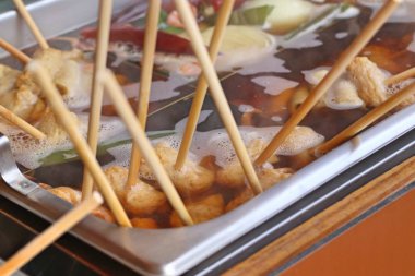 Balık köftesi Korece sokak gıda