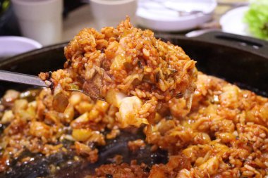 Dak galbi sos Kore yemeği kızarmış