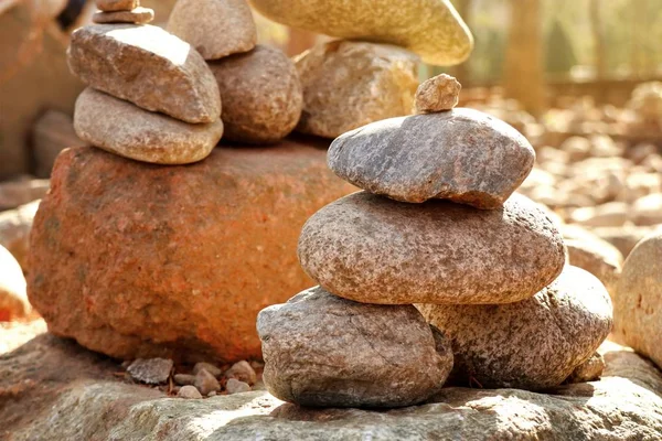 Stack of zen stones — Stockfoto