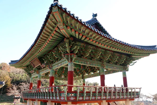 Techo de arquitectura tradicional coreana —  Fotos de Stock