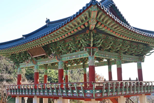 Techo de arquitectura tradicional coreana —  Fotos de Stock
