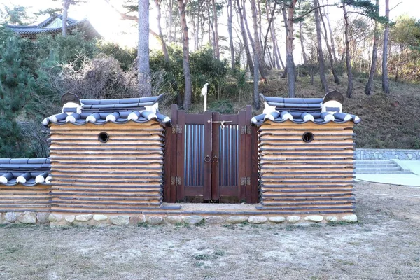 Koreanska traditionell arkitektur trä — Stockfoto