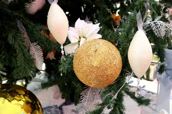 Dekoration für Weihnachtsbäume — Stockfoto