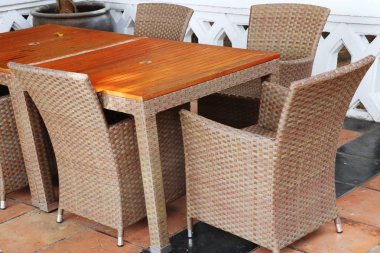 havuz kenarında koltukları                              